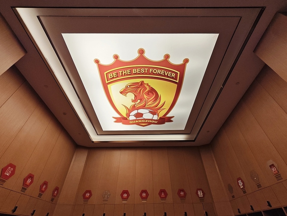 国足注入了, 要青少年的, 恒大足校的