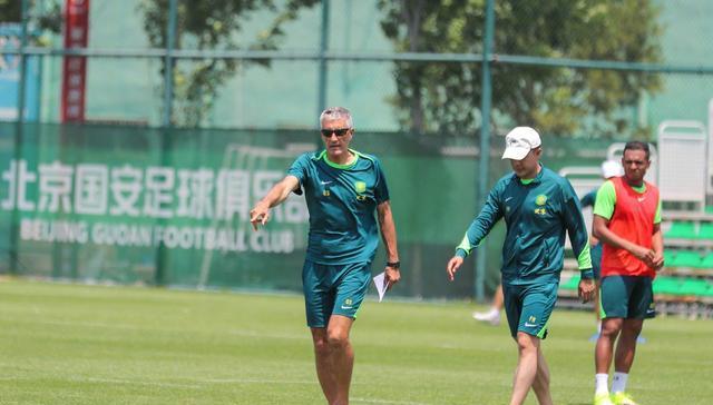 塞蒂恩的去, 都蓉城分差