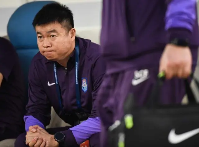 阿代米受困, 视的问题